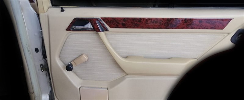 Mercedes 124 E200 Konsol-Maun Kaplama 1985-1996 51 Parça