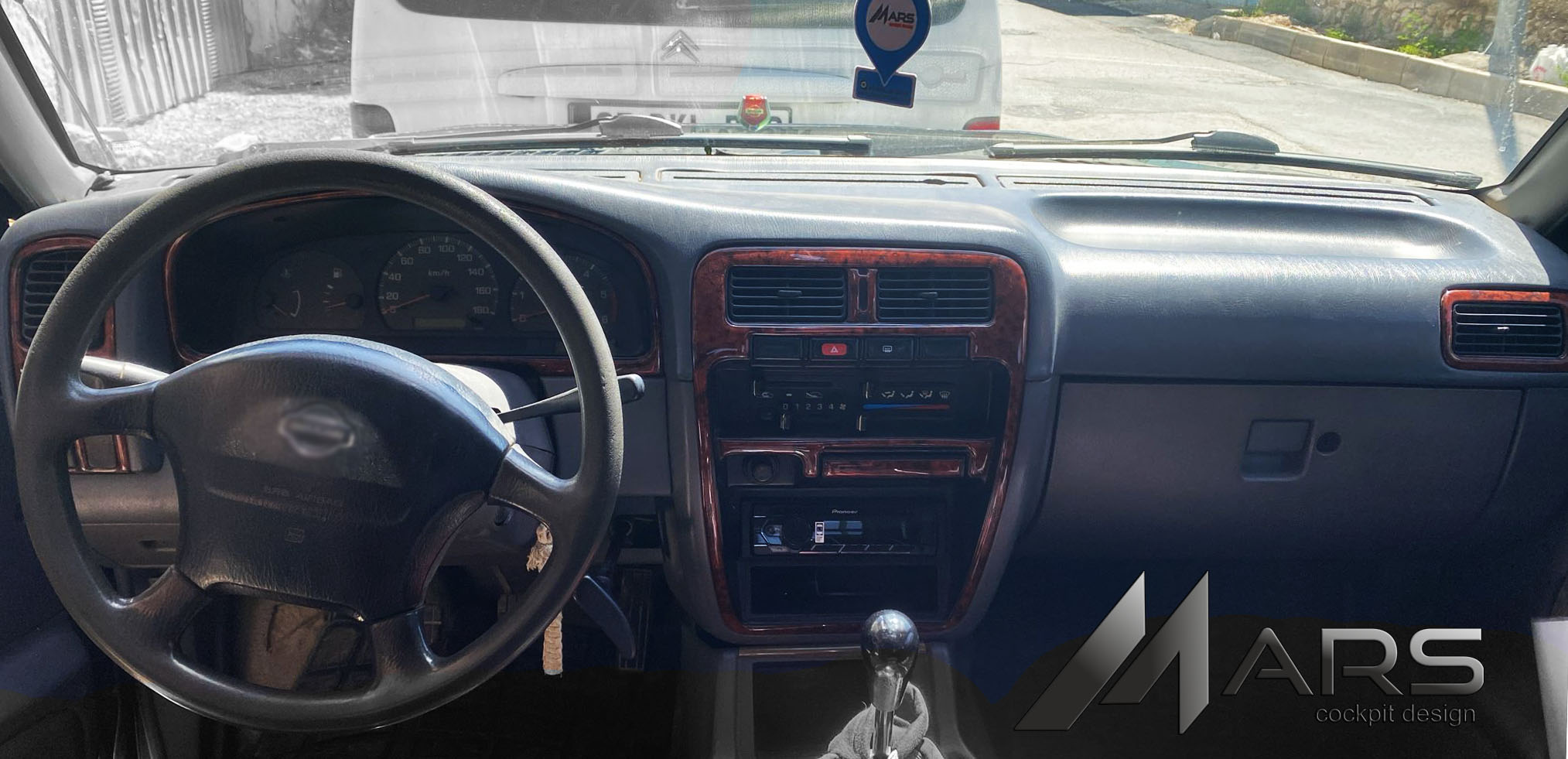 Nissan Pick Up  Konsol-Torpido Kaplama 1998-1999 7 Parça