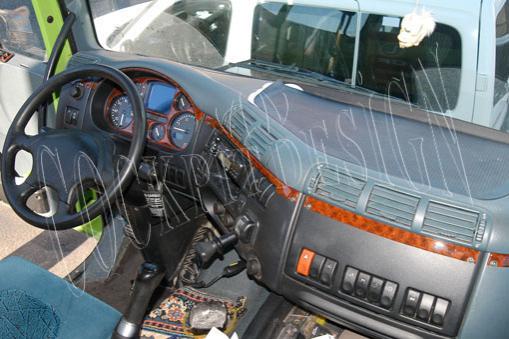 Консоль Daf CF, шпон красного дерева 2001-2011 гг., 16 шт.