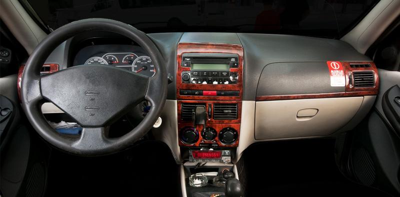 Консоль Fiat Albea Palio, шпон красного дерева 2005 г., 1 шт.