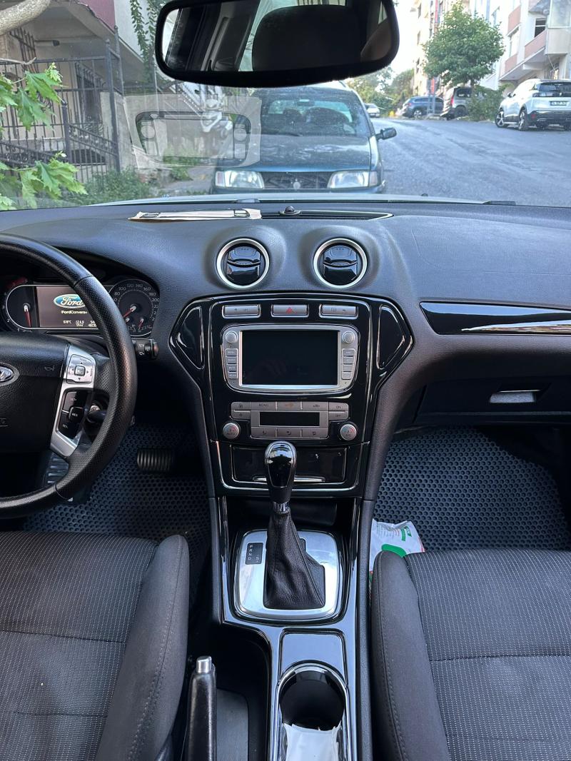 Ford Mondeo Digital Console-Mahogany Veneer 2008 24 Pieces