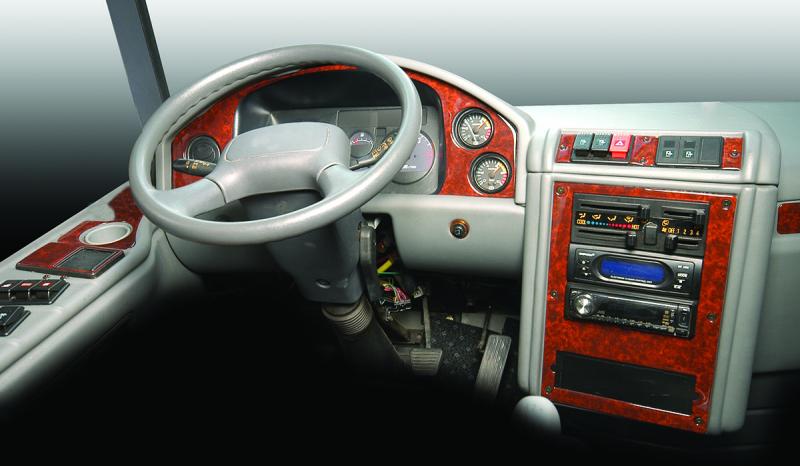 Консоль Isuzu Roybus C, шпон красного дерева, 2007 г., 7 шт.