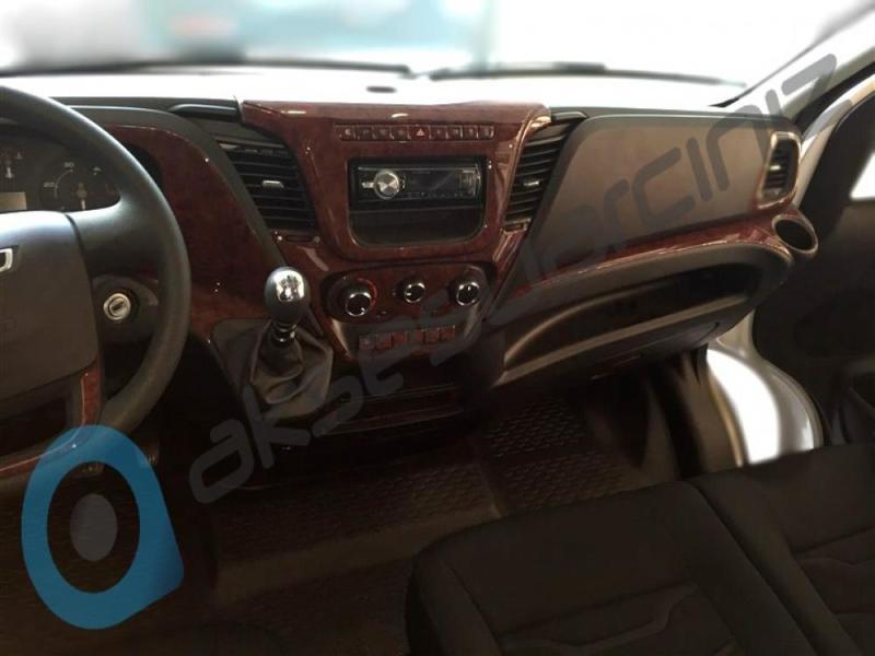 Iveco Daily Console-Шпон красного дерева 2014 38 шт.