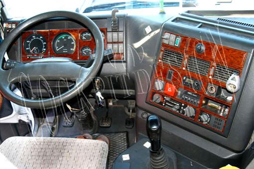 Iveco Eurotech Eurostar Console-Mahogany Veneer 1992-2000 39 Pieces