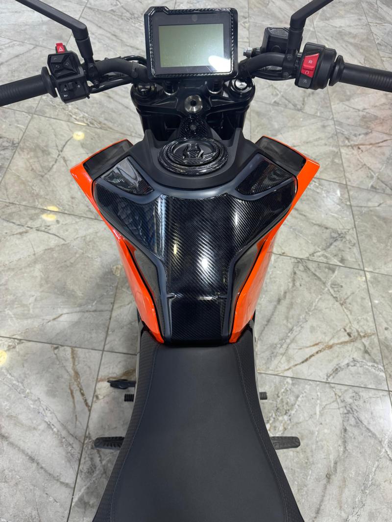 KTM DUKE 250 2024- Tank Pad ve Grenaj Kaplama