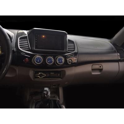 Mitsubishi L200 4X4 Piano Black Kaplama 2007 11 Parça