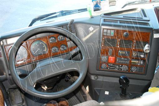 Volvo FH 12 / FH 16 Uyumlu Armaturenbrett- und Konsolenverkleidung 1993-2002 13 teilig